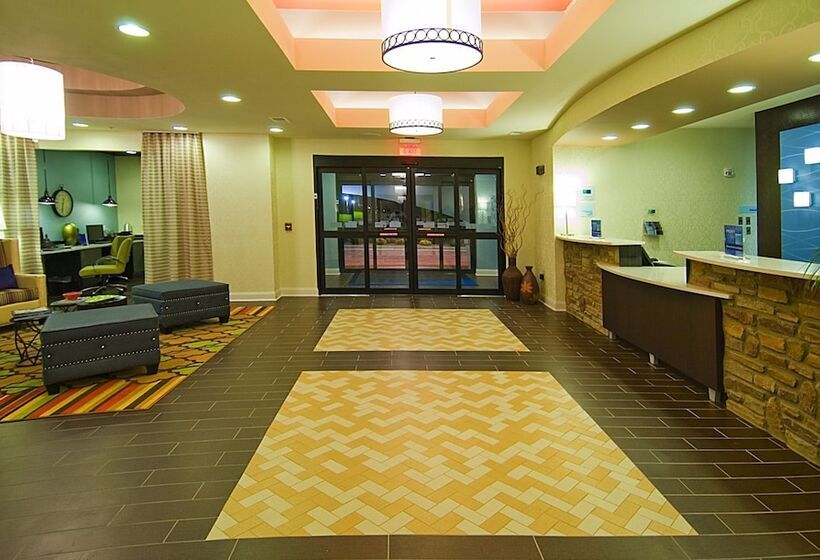 فندق Holiday Inn Express Fulton, An Ihg
