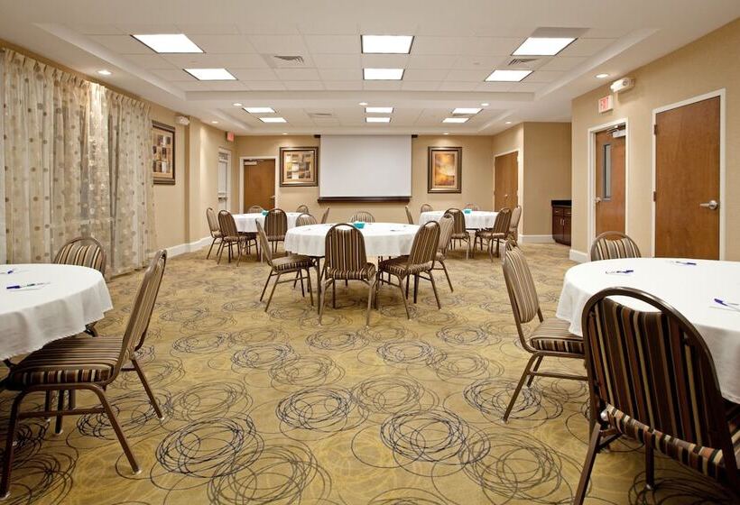 ホテル Holiday Inn Express Pembroke, An Ihg