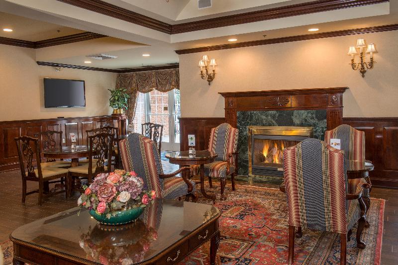 هتل Holiday Inn Express State College At Williamsburg Square, An Ihg