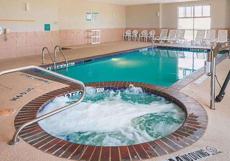 هتل La Quinta By Wyndham Ft. Worth   Forest Hill, Tx