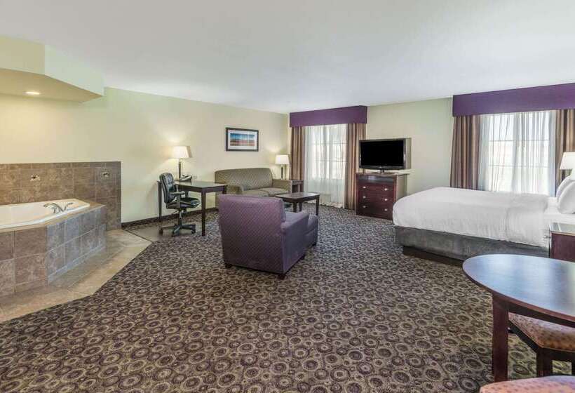 هتل La Quinta By Wyndham Las Vegas Airport South