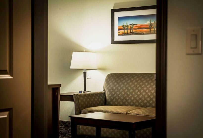 هتل La Quinta By Wyndham Las Vegas Airport South