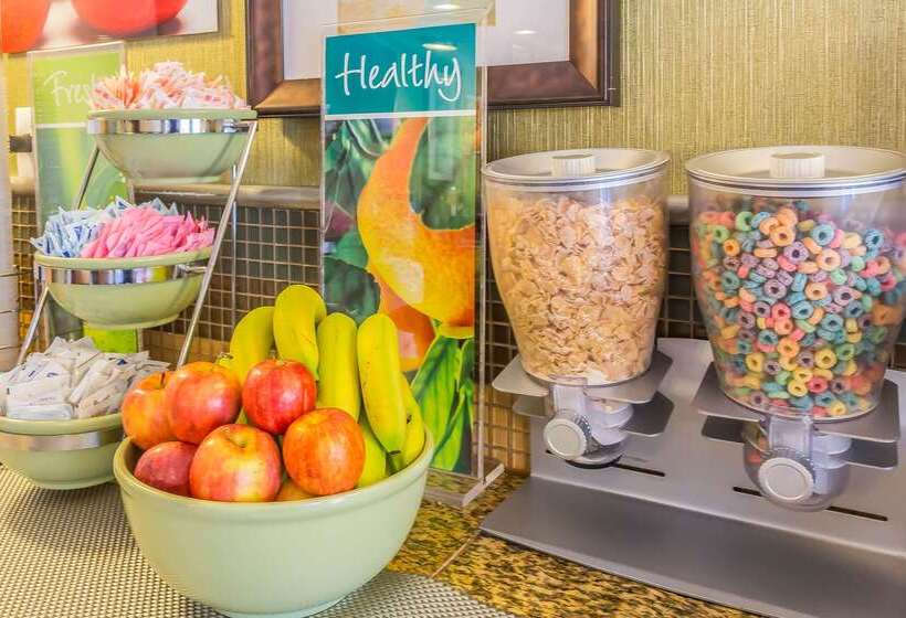 هتل Quality Inn Flamingo