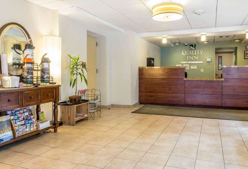 هتل Quality Inn Flamingo