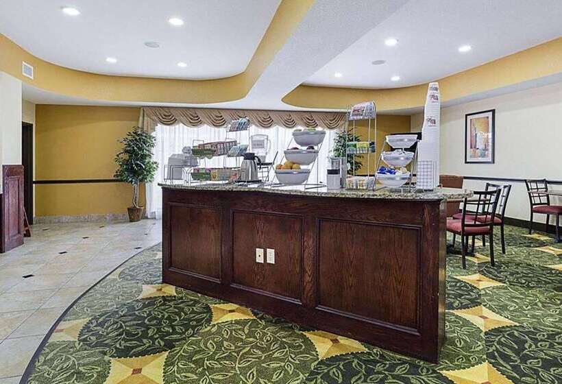 호텔 Days Inn & Suites By Wyndham Houston / West Energy Corridor