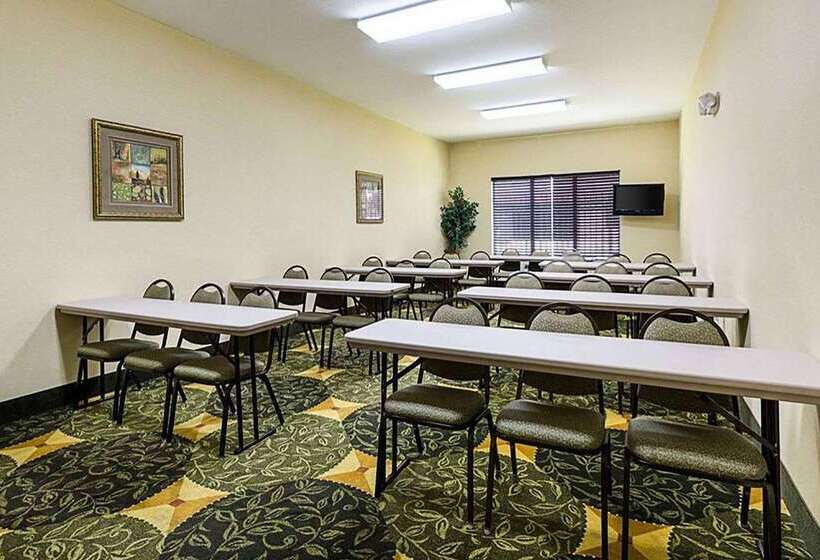 호텔 Days Inn & Suites By Wyndham Houston / West Energy Corridor