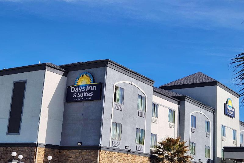 호텔 Days Inn & Suites By Wyndham Houston / West Energy Corridor