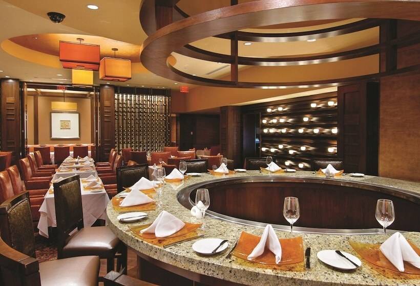 هتل Harrah S Joliet Casino &