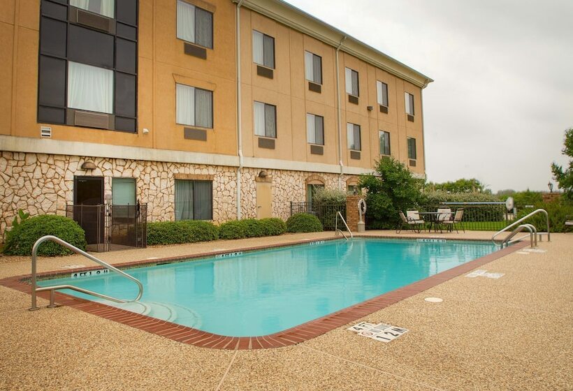 Holiday Inn Express Hotel & Suites Center, An Ihg