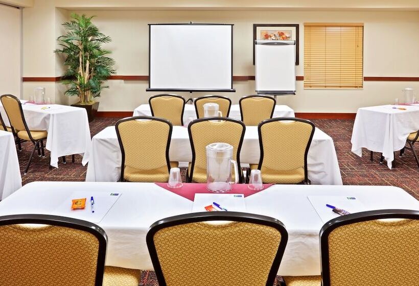 Holiday Inn Express Hotel & Suites Chehalis   Centralia, An Ihg