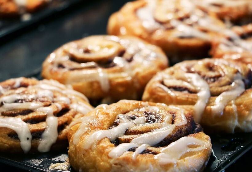 Holiday Inn Express Hotel & Suites Claypool Hill  Richlands Area, An Ihg