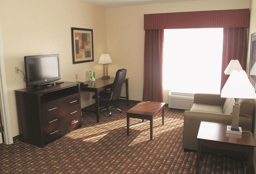 هتل La Quinta By Wyndham Macon West