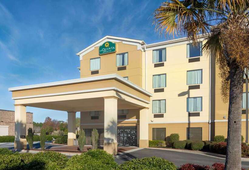هتل La Quinta By Wyndham Warner Robins   Robins Afb