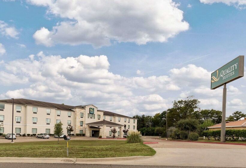 호텔 Quality Suites