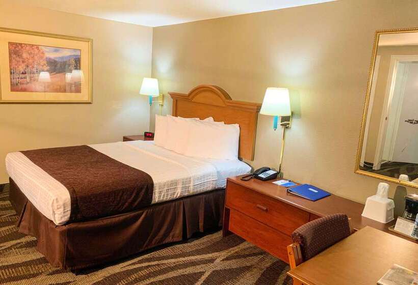 בית מלון כפרי Rodeway Inn & Suites Sheridan