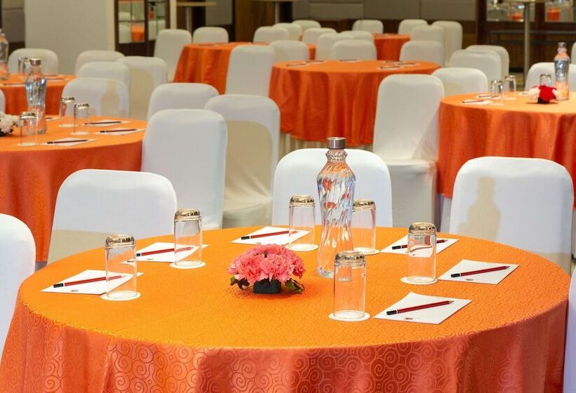 בית מלון כפרי The Oasis Mussoorie  A Member Of Radisson Individuals