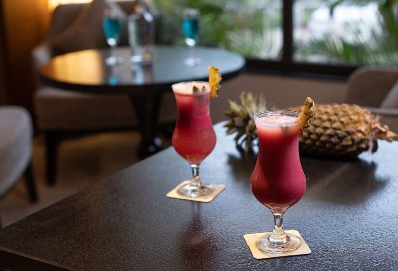 בית מלון כפרי The Oasis Mussoorie  A Member Of Radisson Individuals