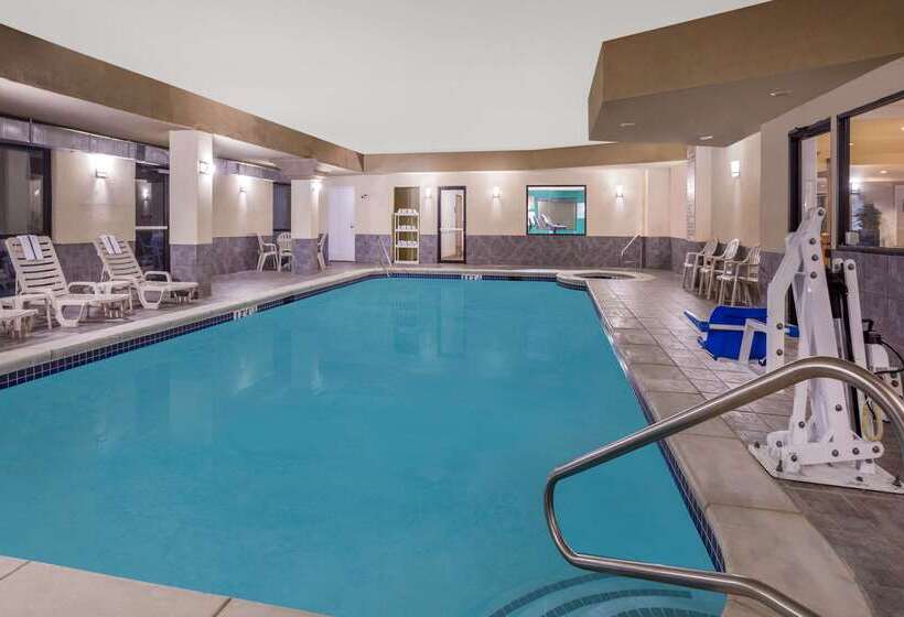 فندق Wingate By Wyndham Athens Ga