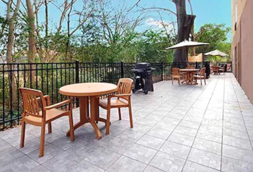فندق Wingate By Wyndham Athens Ga