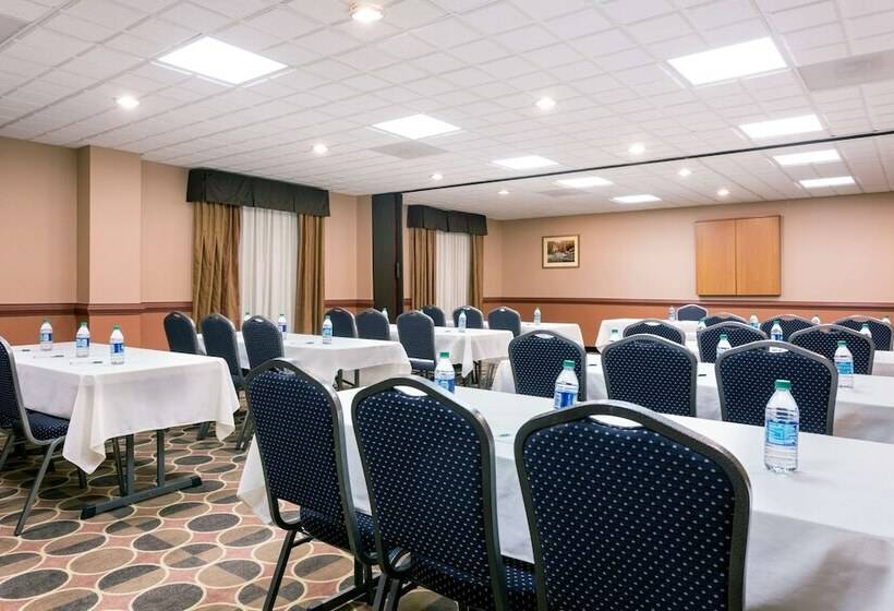 فندق Wingate By Wyndham Athens Ga