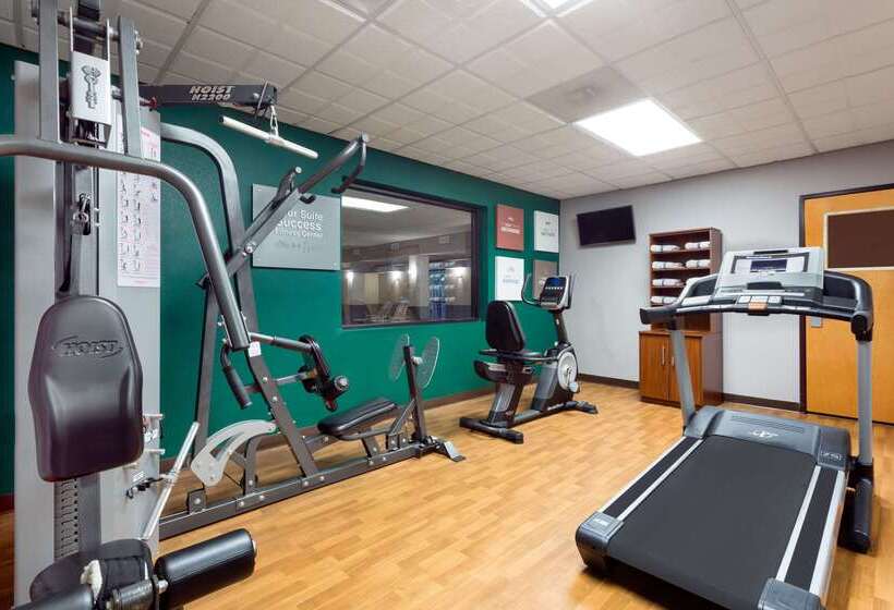 فندق Wingate By Wyndham Athens Ga