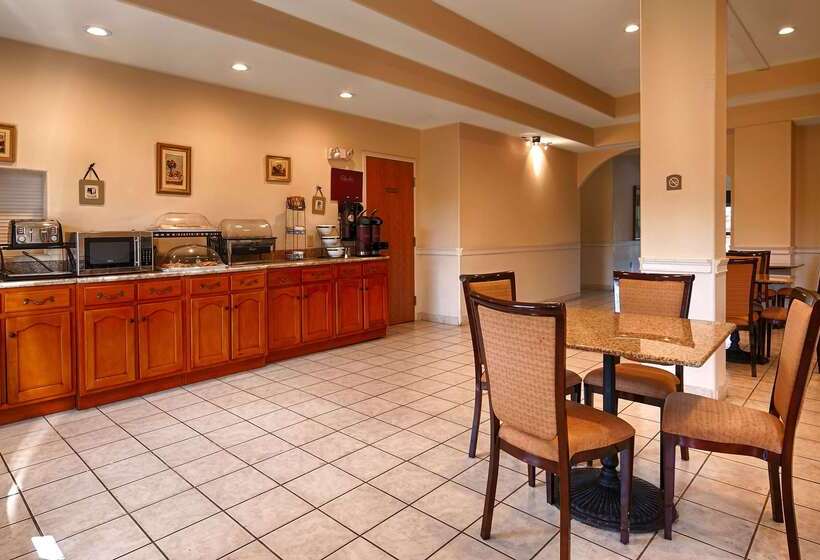 Best Western Plus Bass Hotel & Suites