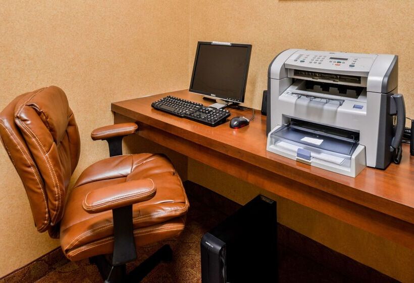 בית מלון כפרי Americas Best Value Inn & Suites Livingston