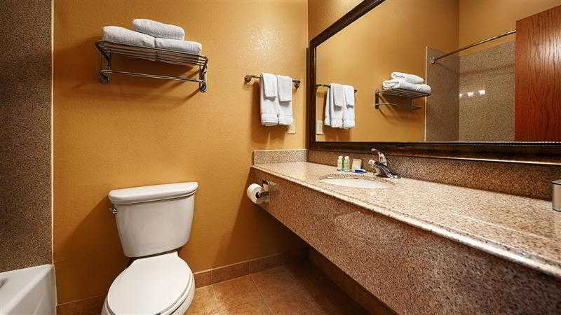 בית מלון כפרי Baymont By Wyndham Cuero