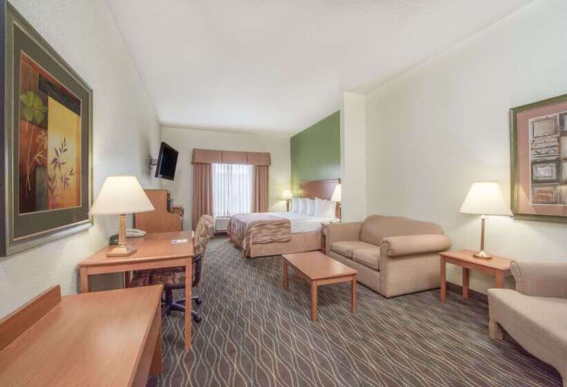 בית מלון כפרי Baymont By Wyndham Pearsall