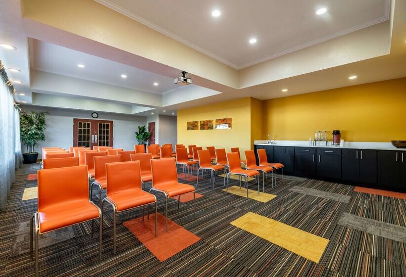 בית מלון כפרי Best Western Auburndale Inn & Suites