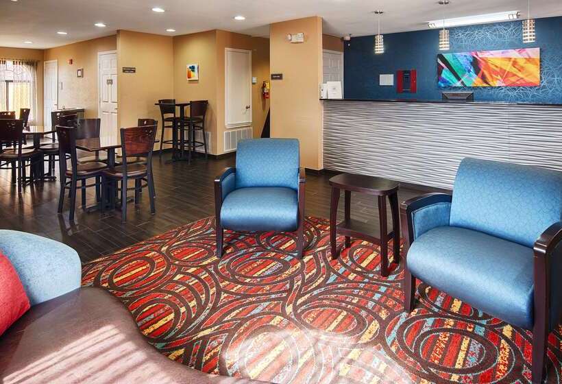 호텔 Best Western Cedar Inn