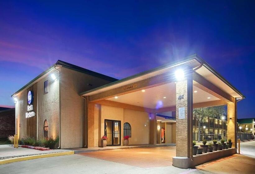 호텔 Best Western Cedar Inn