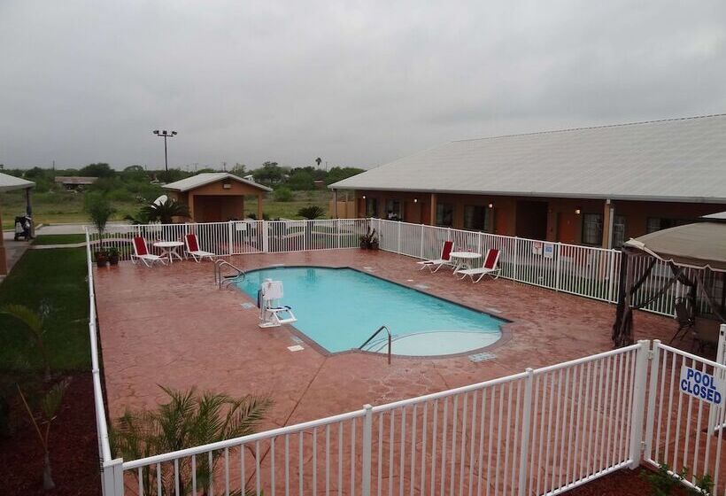 호텔 Best Western Hebbronville Inn