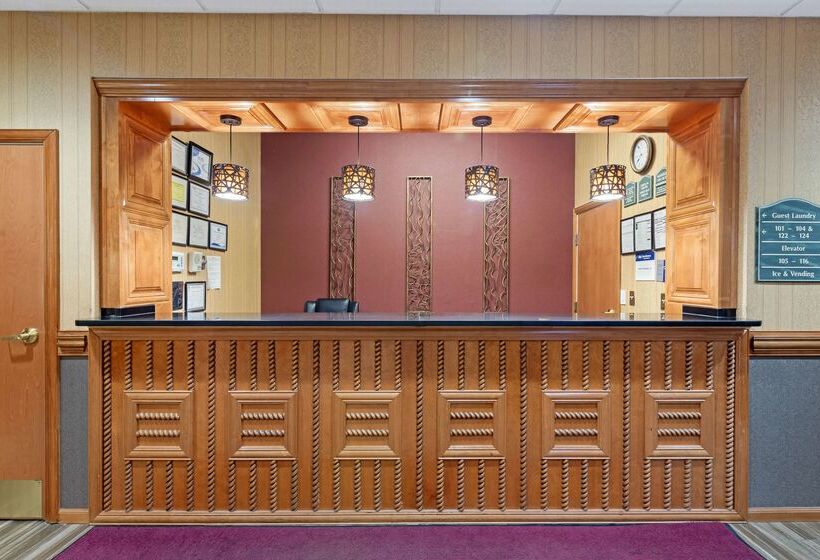 호텔 Best Western Plus Bradbury Inn And Suites