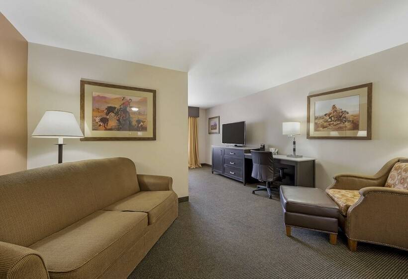 هتل Best Western Plus Country Inn & Suites