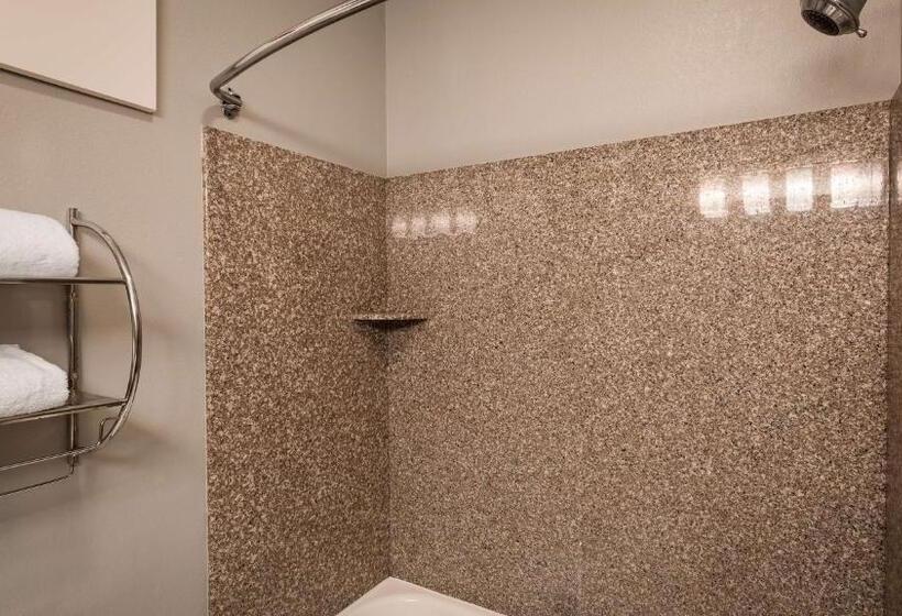 هتل Best Western Plus New Cumberland