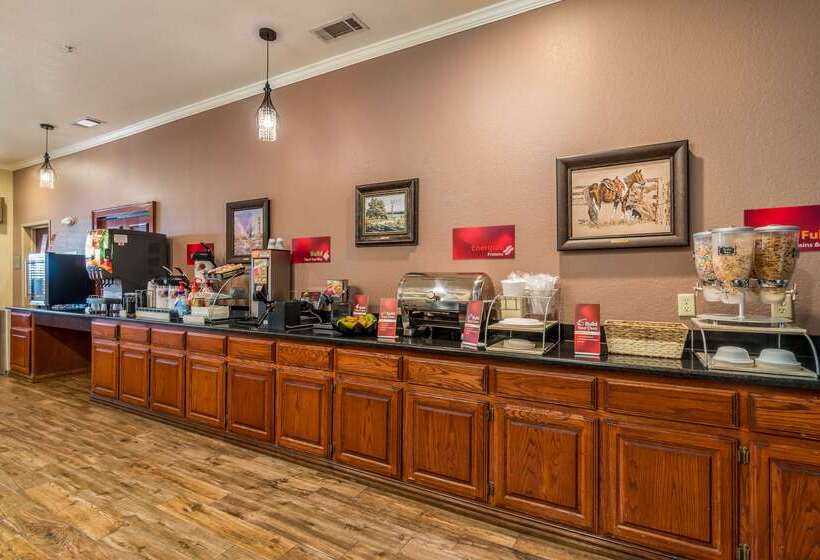 호텔 Best Western Plus Shamrock Inn & Suites