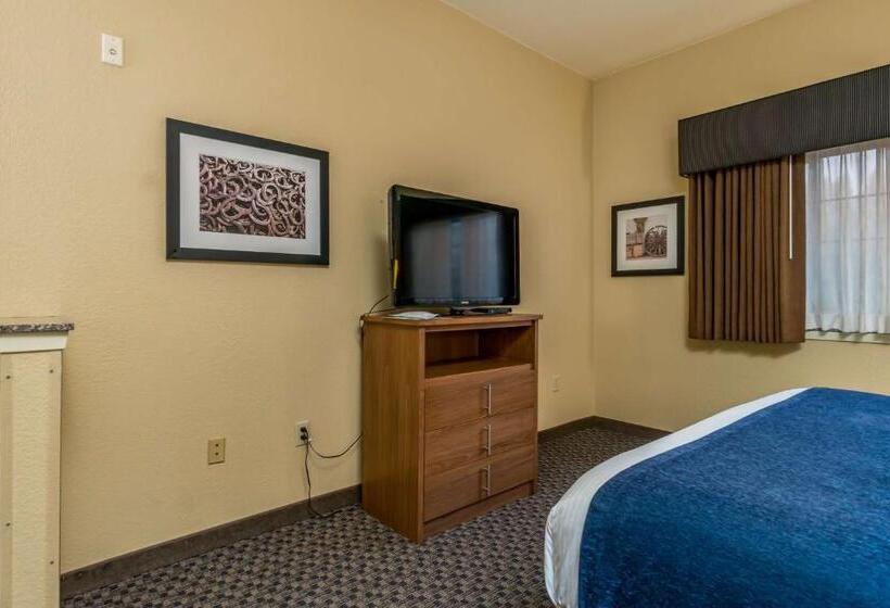 호텔 Best Western Plus Shamrock Inn & Suites