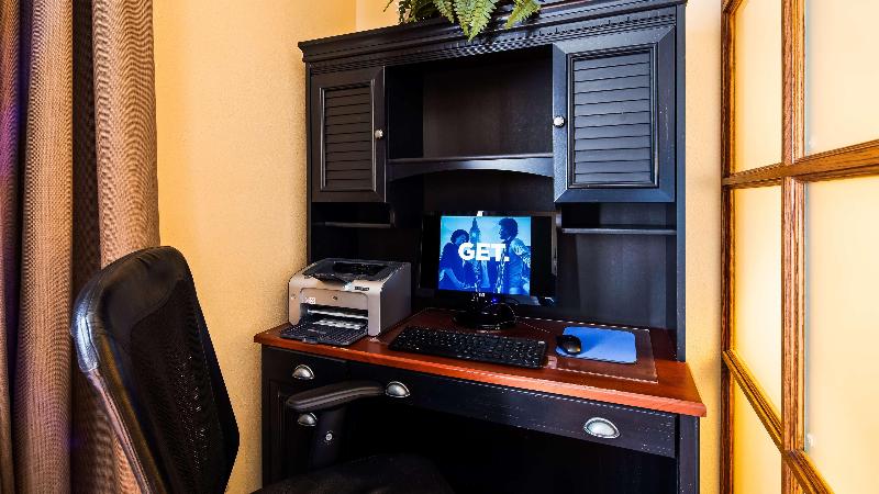 בית מלון כפרי Best Western Plus Silver Creek Inn