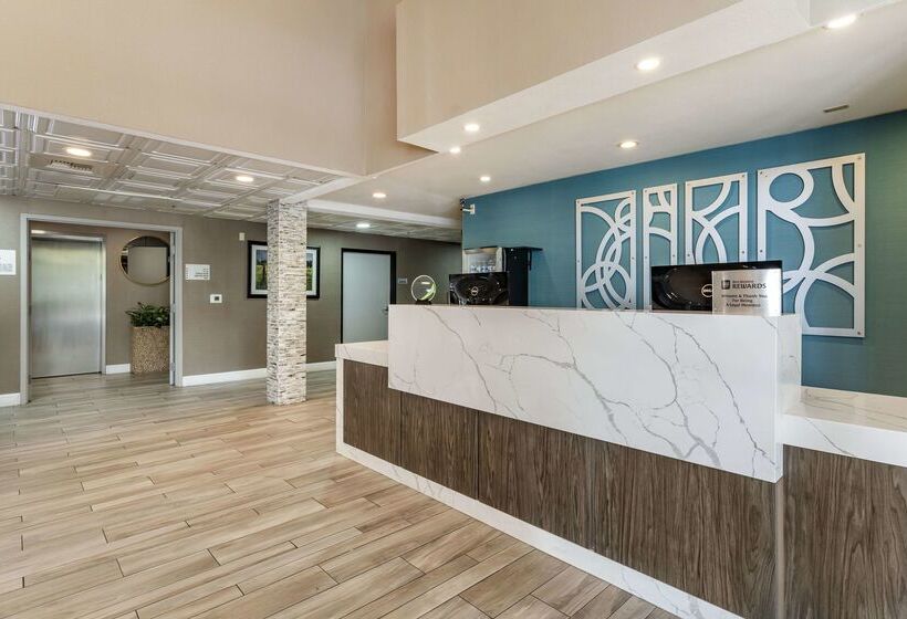 酒店 Best Western Plus Vineyard Inn