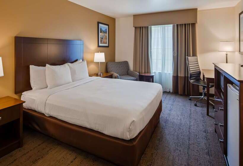 Отель Best Western Yellowstone Crossing