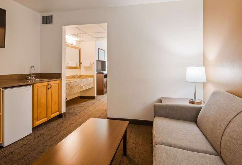 Отель Best Western Yellowstone Crossing