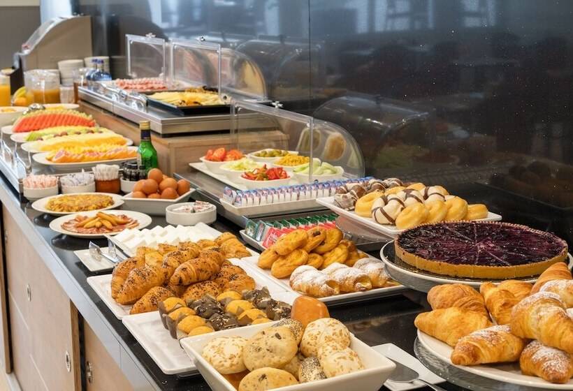 Отель Lugano Barcelona