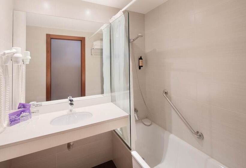 Отель Lugano Barcelona