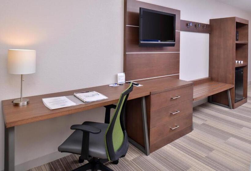 酒店 Holiday Inn Express And Suites Stevens Point By Ihg