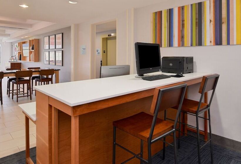 ホテル Holiday Inn Express Mineral Wells, An Ihg