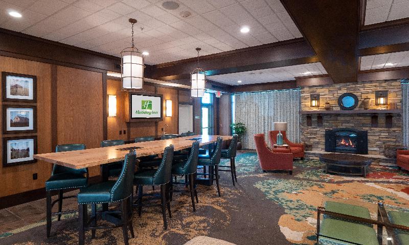 Отель Holiday Inn Stevens Point   Convention Center, An Ihg