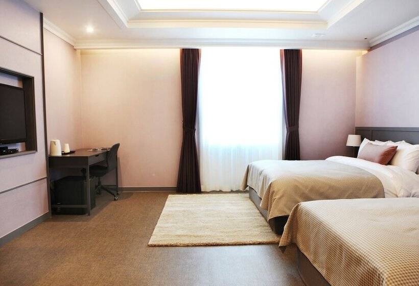 Hotel Polaris