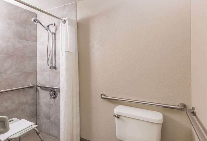 בית מלון כפרי Ramada By Wyndham Platte City Kci Airport