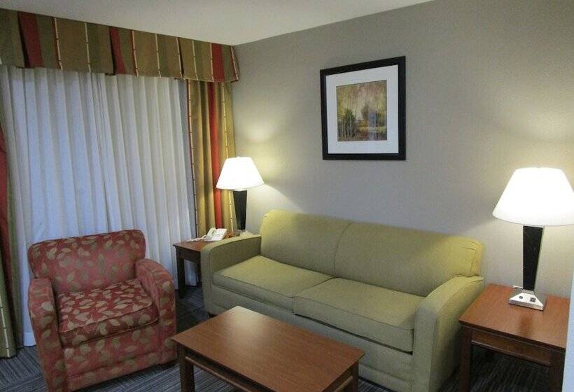 בית מלון כפרי Ramada By Wyndham Platte City Kci Airport